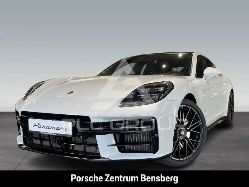 2025 Porsche Panamera