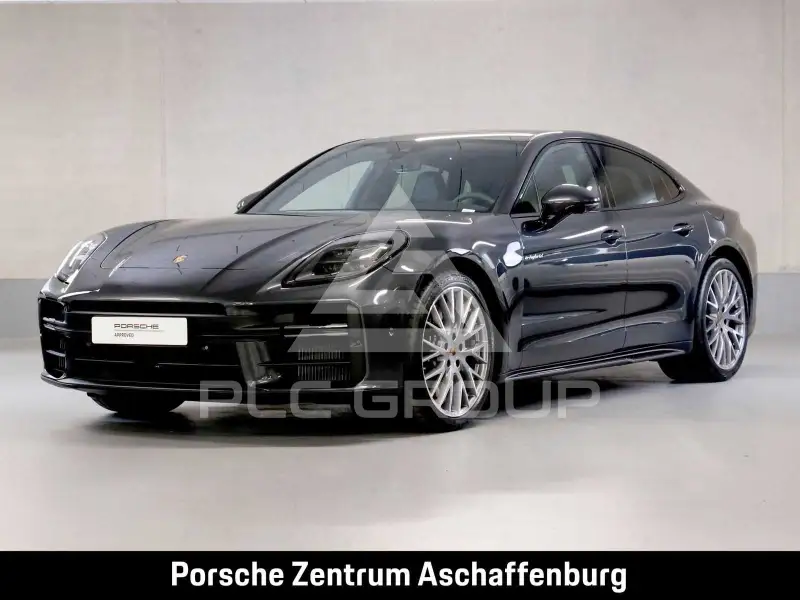 2025 Porsche Panamera