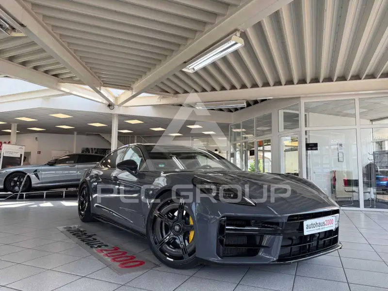 2025 Porsche Panamera