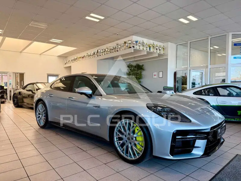 2025 Porsche Panamera
