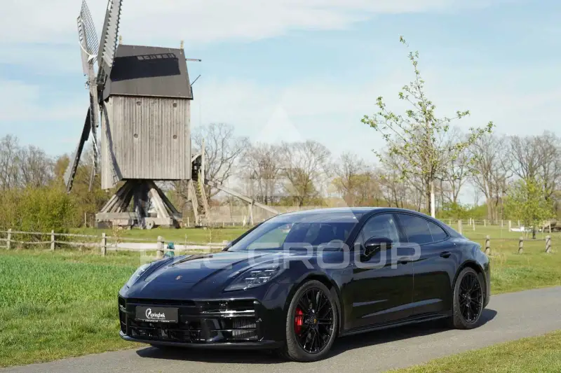 2025 Porsche Panamera