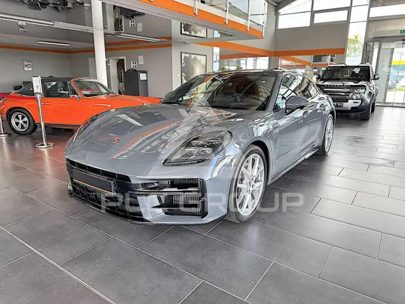 2025 Porsche Panamera