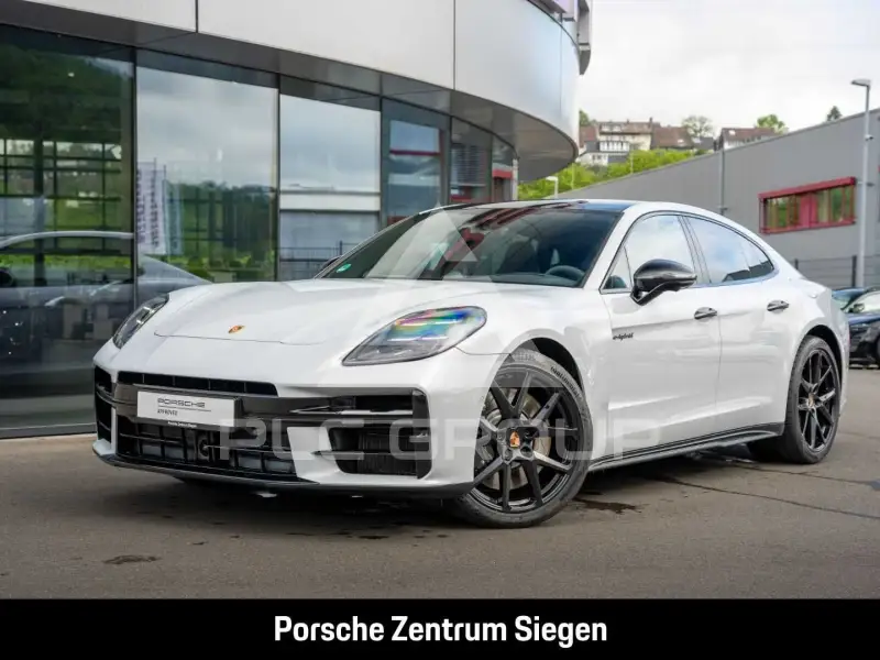 2025 Porsche Panamera