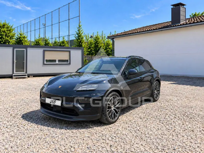2025 Porsche MACAN