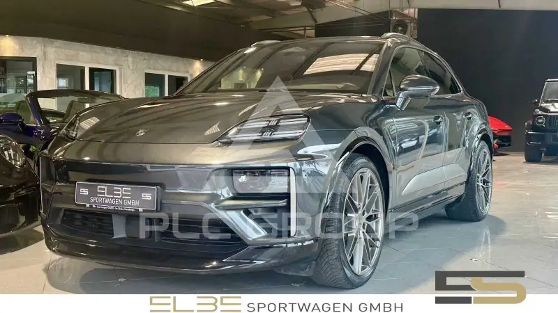 2025 Porsche MACAN