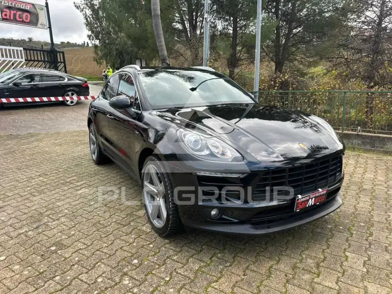2017 Porsche MACAN
