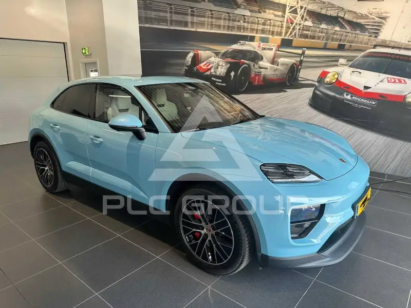 2025 Porsche MACAN