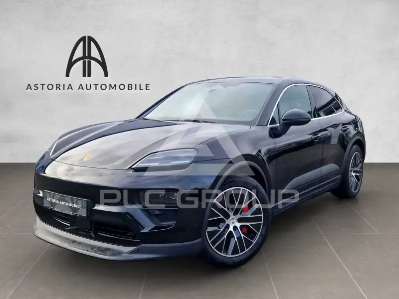2025 Porsche MACAN
