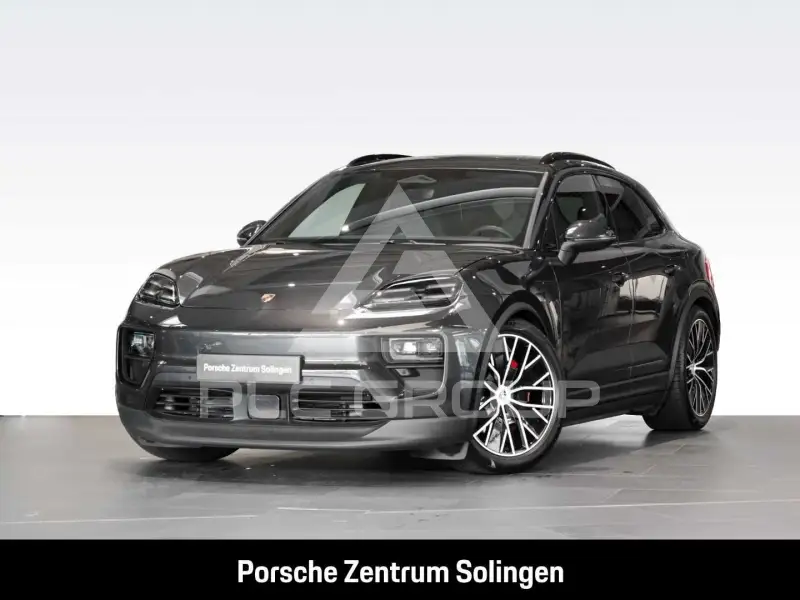 2025 Porsche MACAN