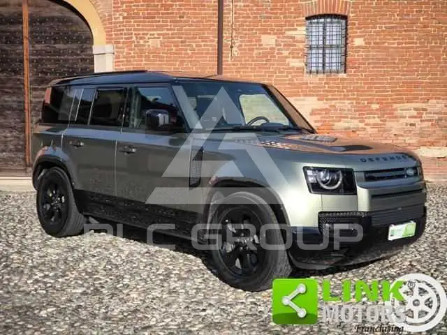 2025 Land Rover DEFENDER