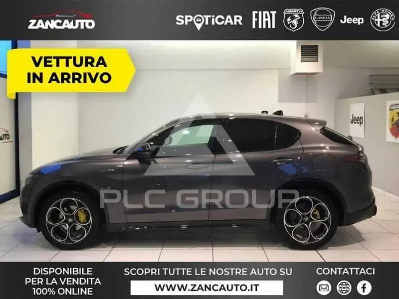2025 Alfa Romeo Stelvio
