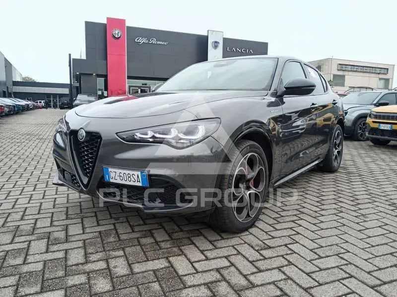 2025 Alfa Romeo Stelvio