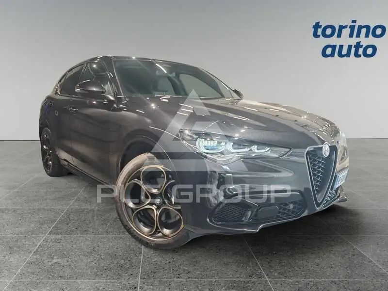 2025 Alfa Romeo Stelvio
