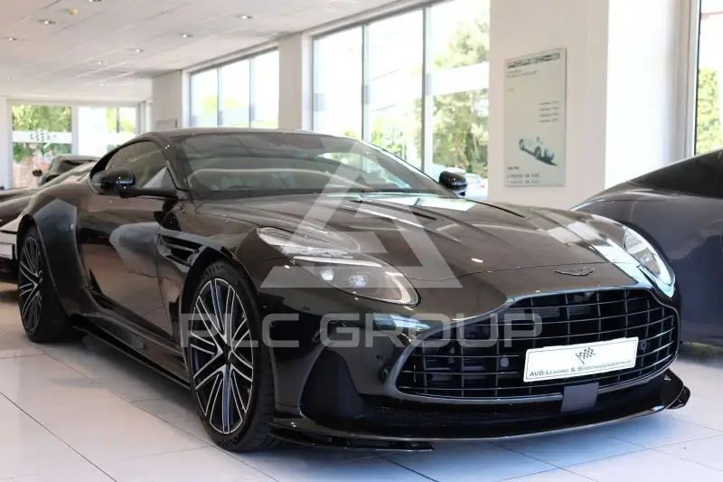 2025 Aston Martin DB12