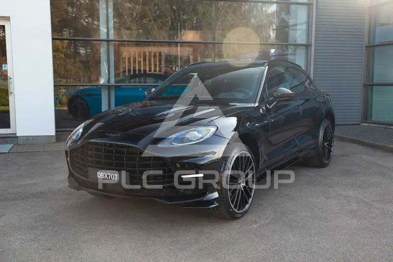 2025 Aston Martin DBX