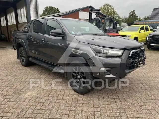 2025 Toyota Hilux