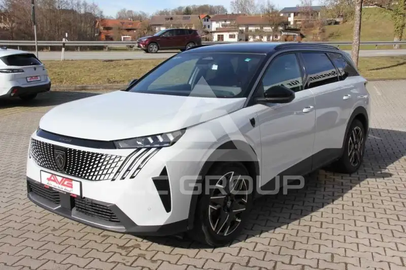 2025 Peugeot 5008