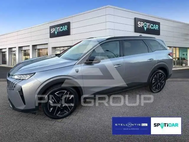 2025 Peugeot 5008