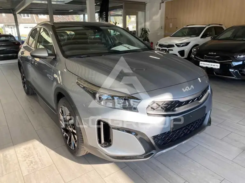 2025 KIA XCEED