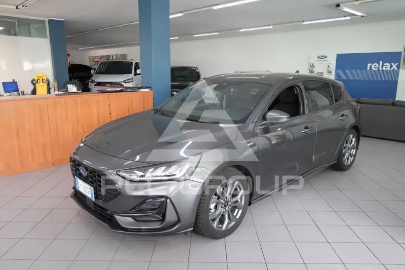 2025 Ford FOCUS