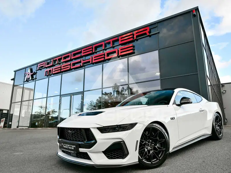 2025 Ford MUSTANG