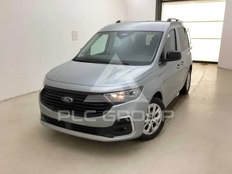 2025 Ford Tourneo
