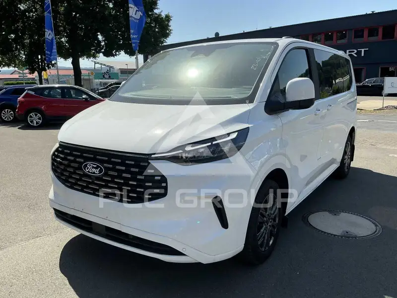 2025 Ford Tourneo