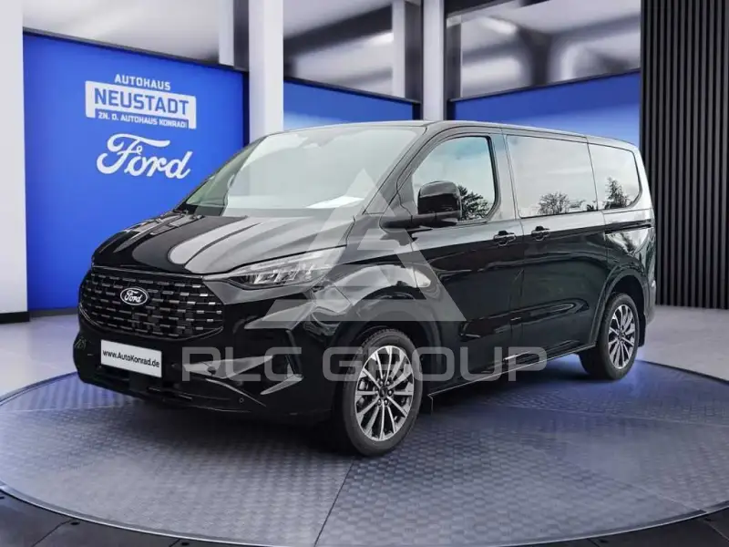 2025 Ford Tourneo