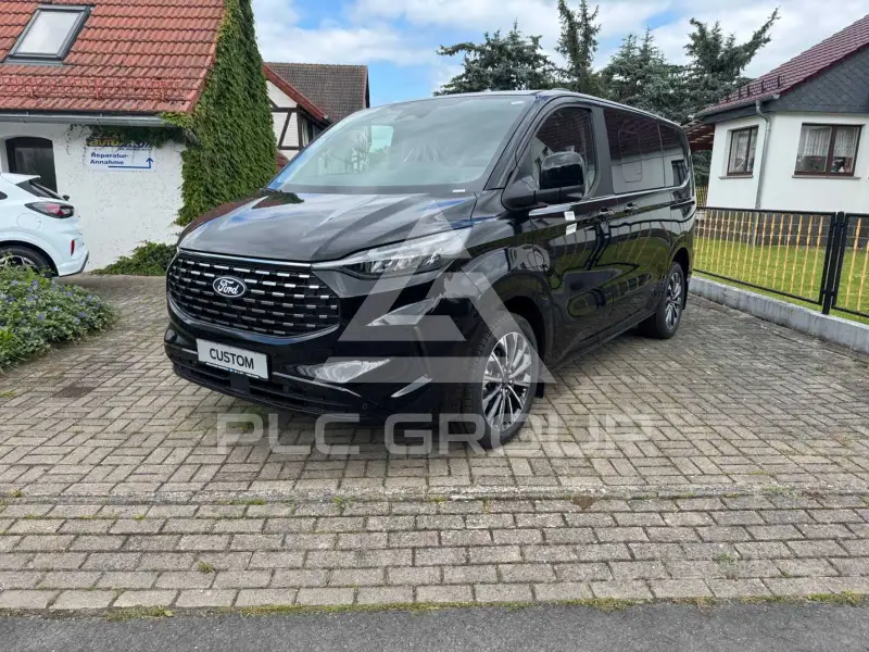 2025 Ford Tourneo