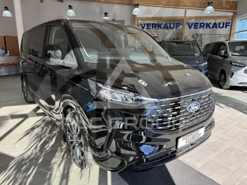 2025 Ford Tourneo