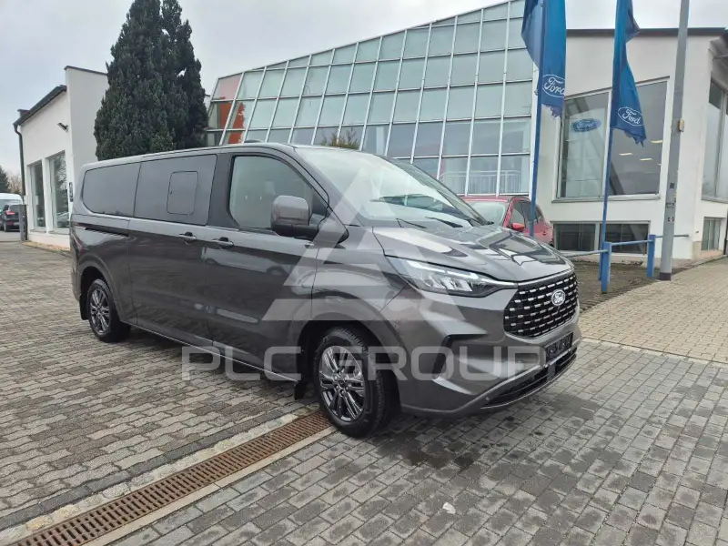 2025 Ford Tourneo