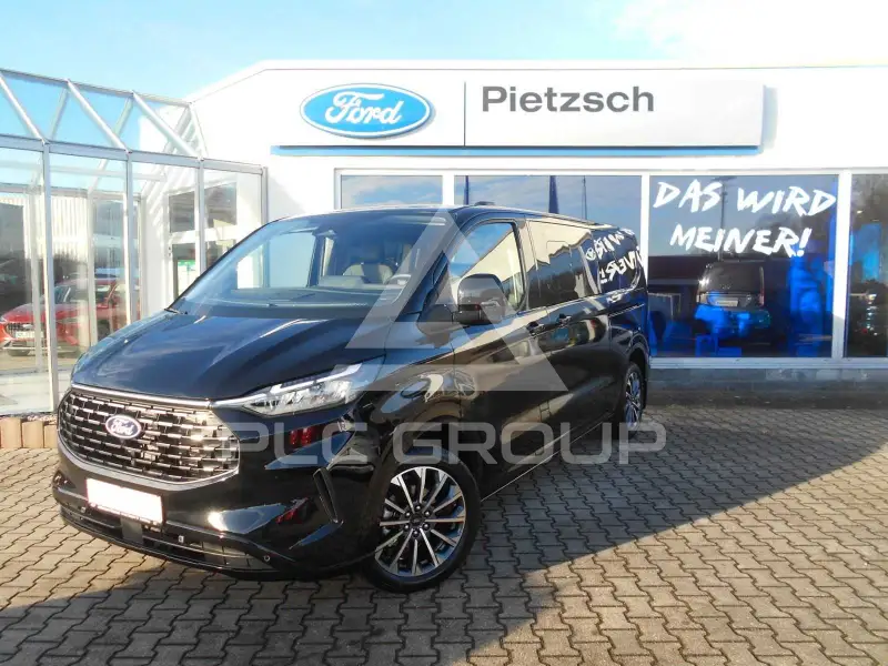 2025 Ford Tourneo