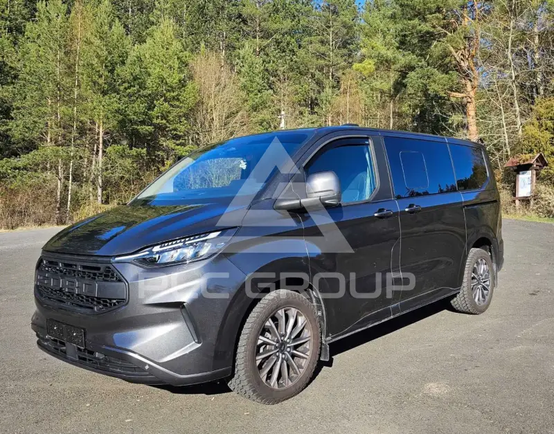 2025 Ford Tourneo