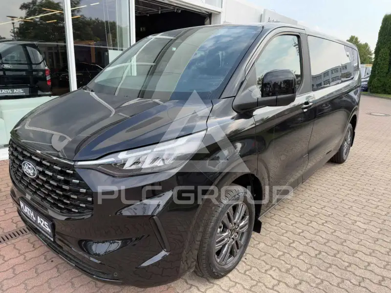 2025 Ford Tourneo