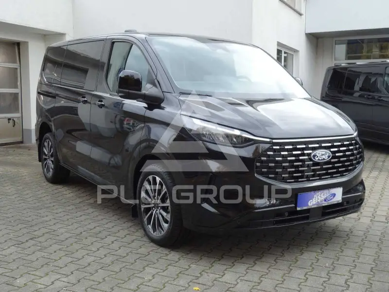 2025 Ford Tourneo