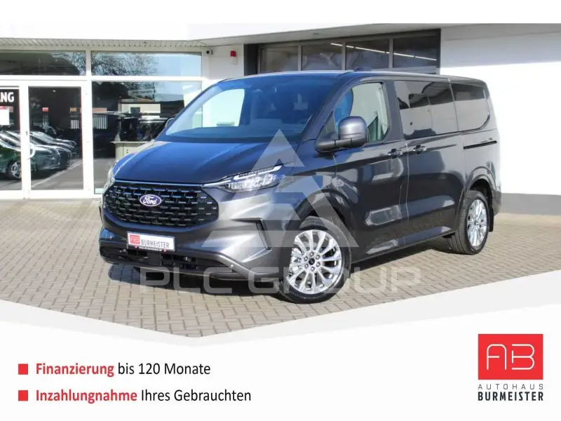 2025 Ford Tourneo