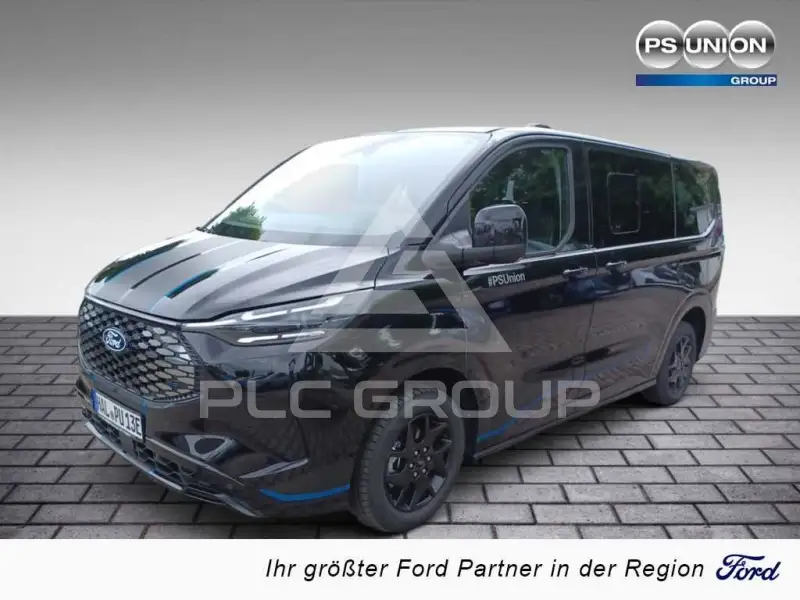 2025 Ford Tourneo