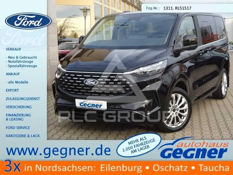 2025 Ford Tourneo
