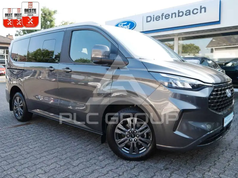 2025 Ford Tourneo