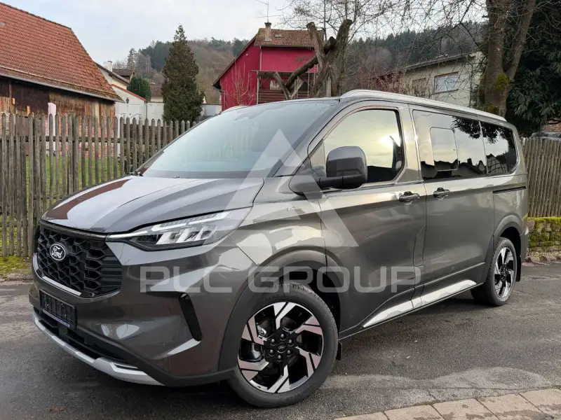 2025 Ford Tourneo