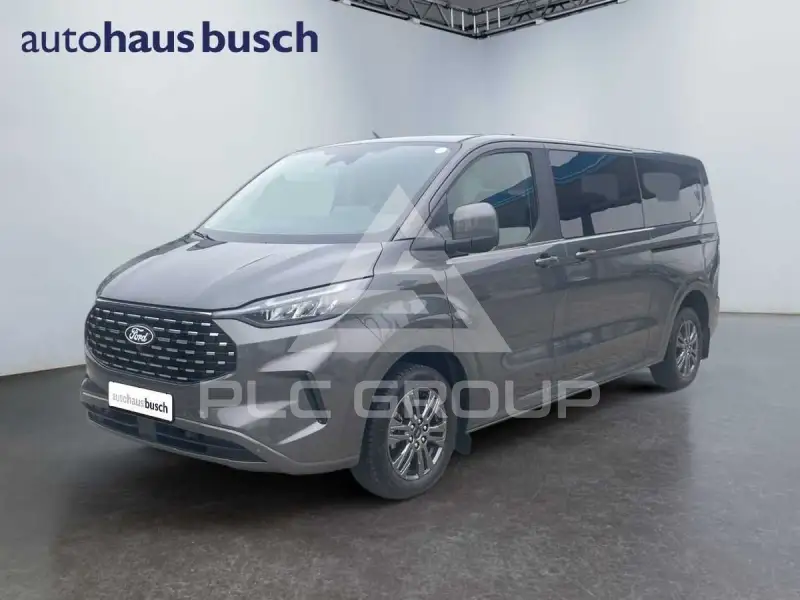 2025 Ford Tourneo