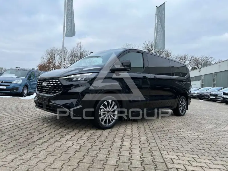 2025 Ford Tourneo