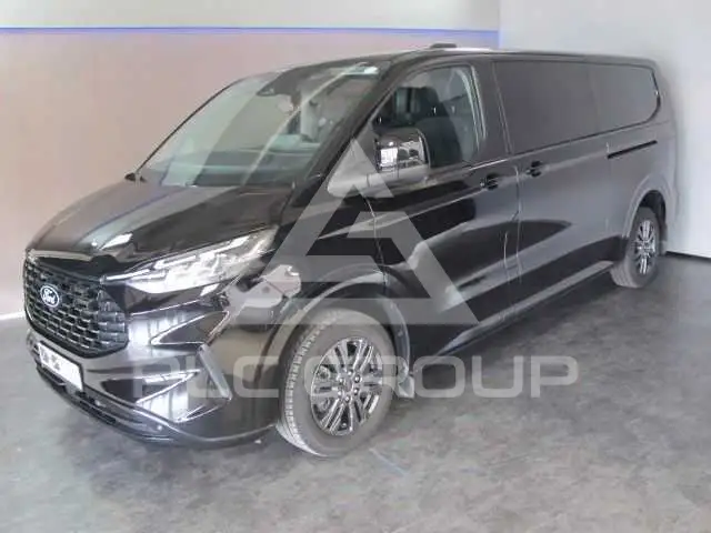 2025 Ford Tourneo