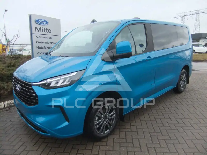 2025 Ford Tourneo
