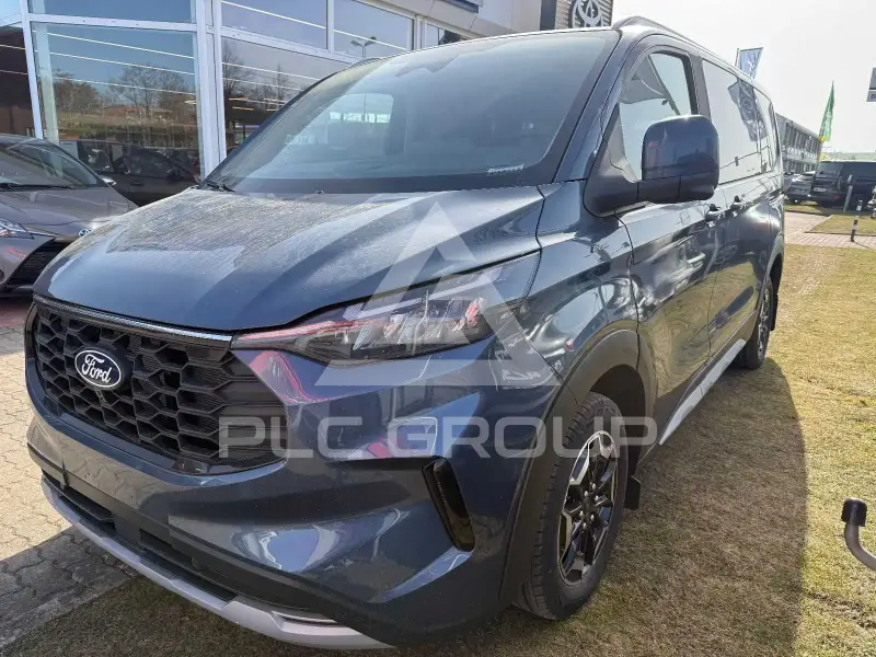 2025 Ford Tourneo