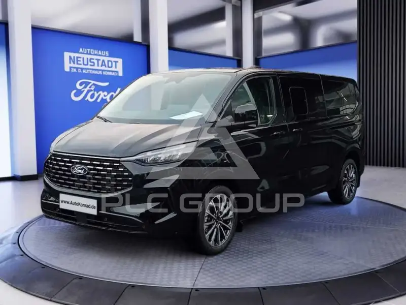 2025 Ford Tourneo