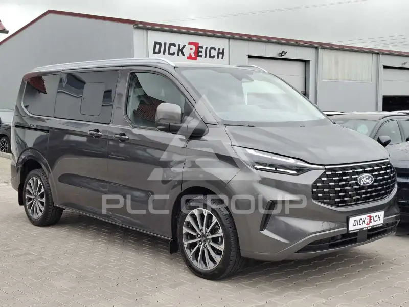 2025 Ford Tourneo