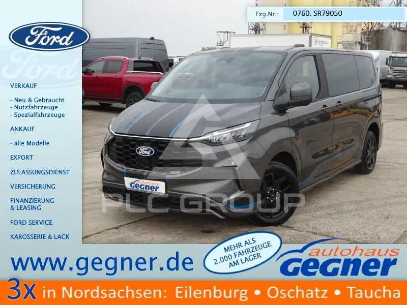 2025 Ford Tourneo