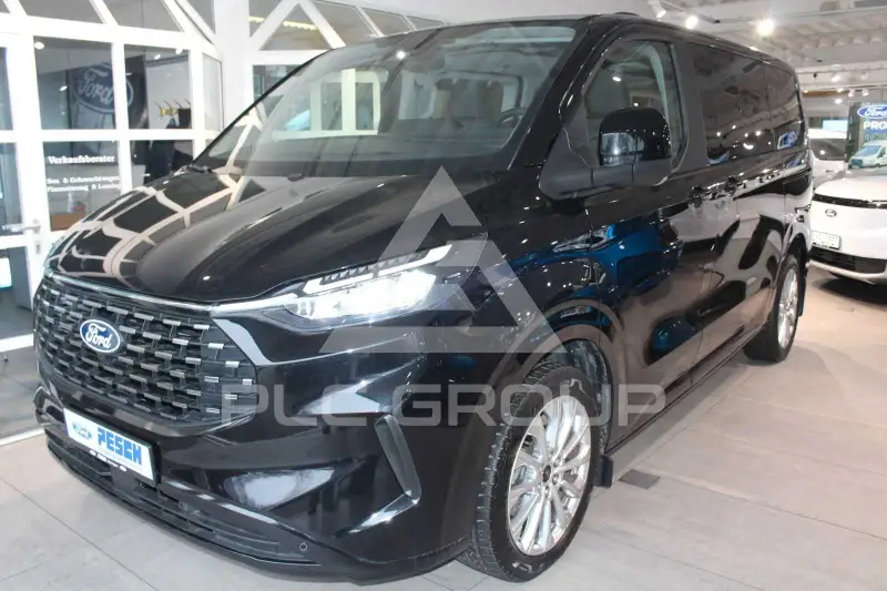 2025 Ford Tourneo