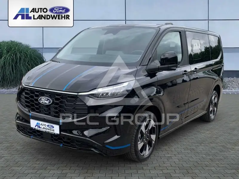 2025 Ford Tourneo